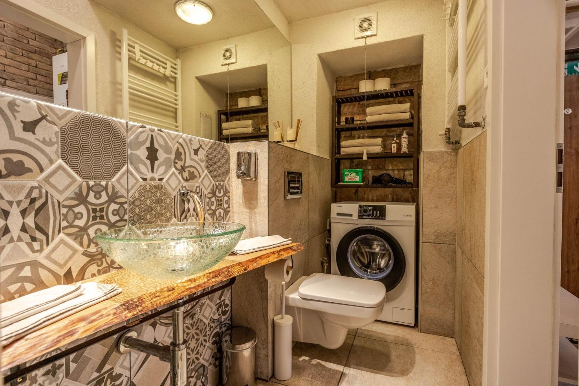 Historical Wine Apartment Bratislava Luaran gambar